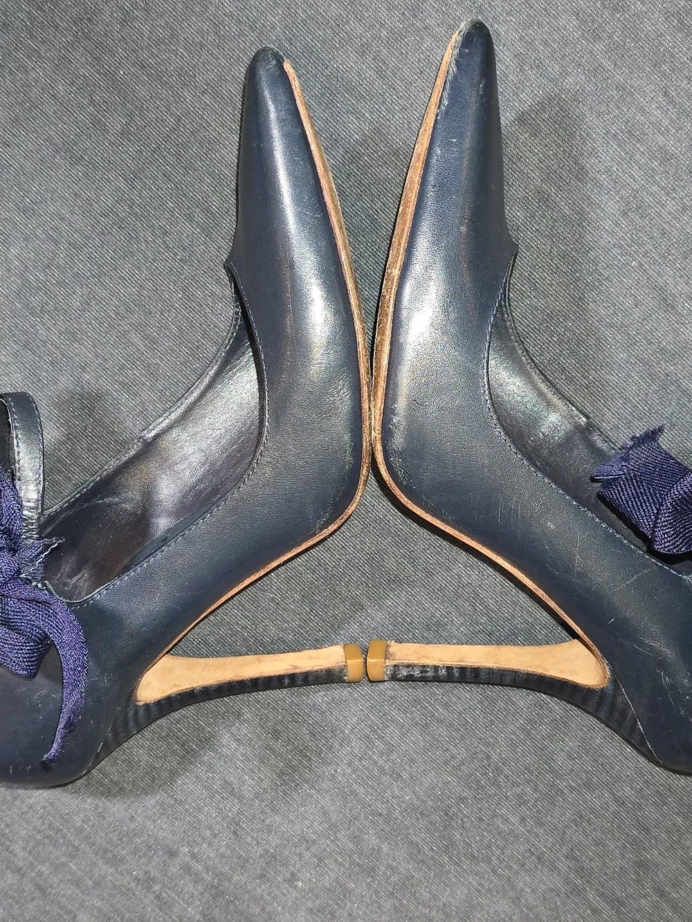 Tory Burch Navy Blue Leather Pointed Toe Mary Jane Ribbon Pumps Heels Size 7.5 M